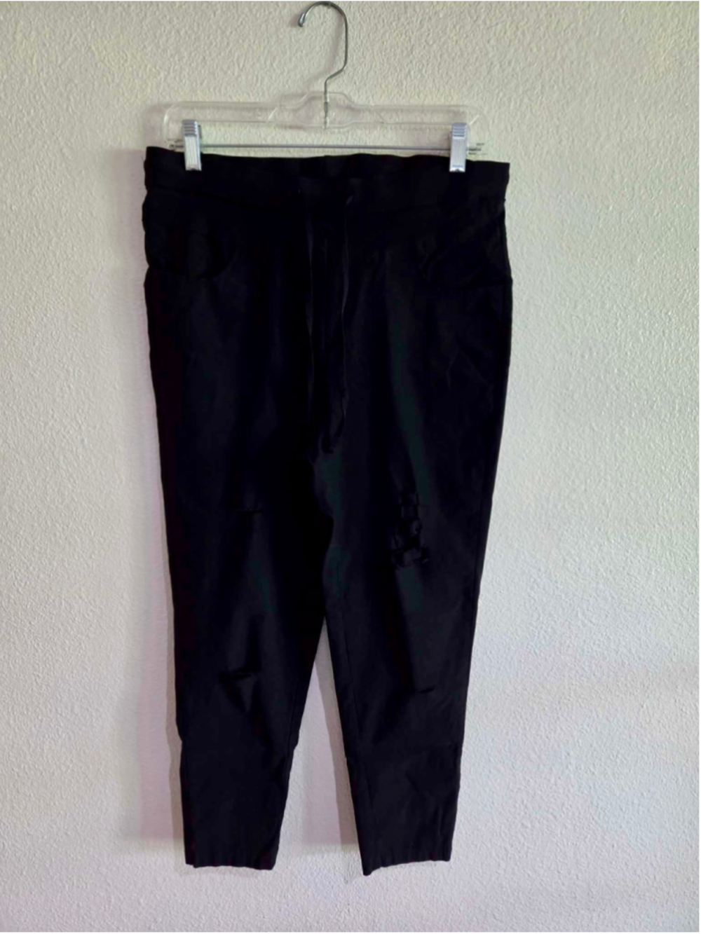 SHEIN Curve Women’s Distressed Ripped Ankle Joggers Drawstring Black 1XL W-231